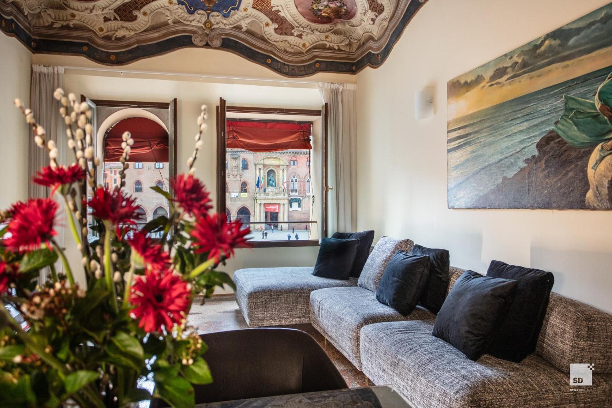 Urbanicooh Paracelso - Piazza Maggiore View Bologna Ngoại thất bức ảnh